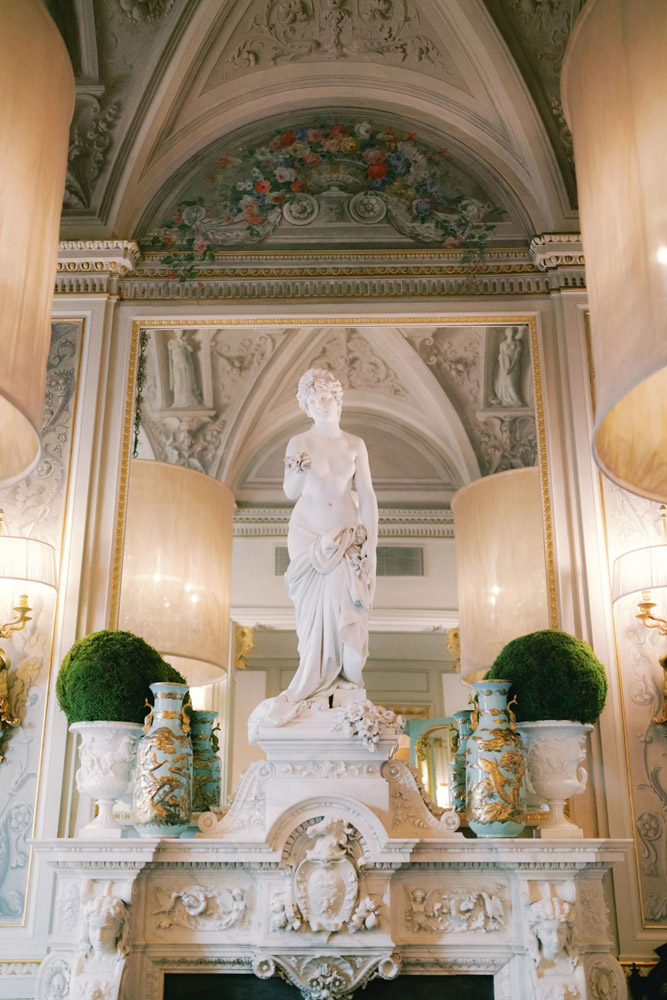 Villa Cora, Florence Wedding - Mirror Room, dining tables decor, candlelit dinner, statue over ceiling by Tuscany photographer Andreas K. Georgiou