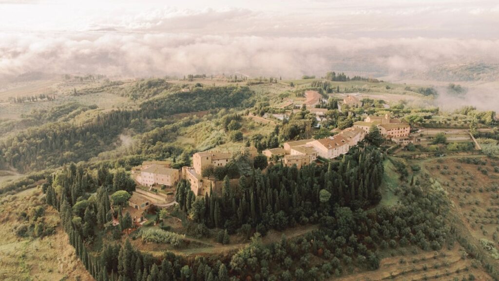 Castelfalfi is an Italy Wedding Photographer's perfect venue in Tuscany