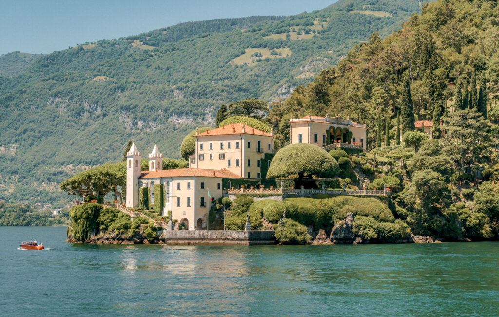 Villa del Balbianello is a perfect Lake Como wedding venue - Lake Como Wedding Photographer